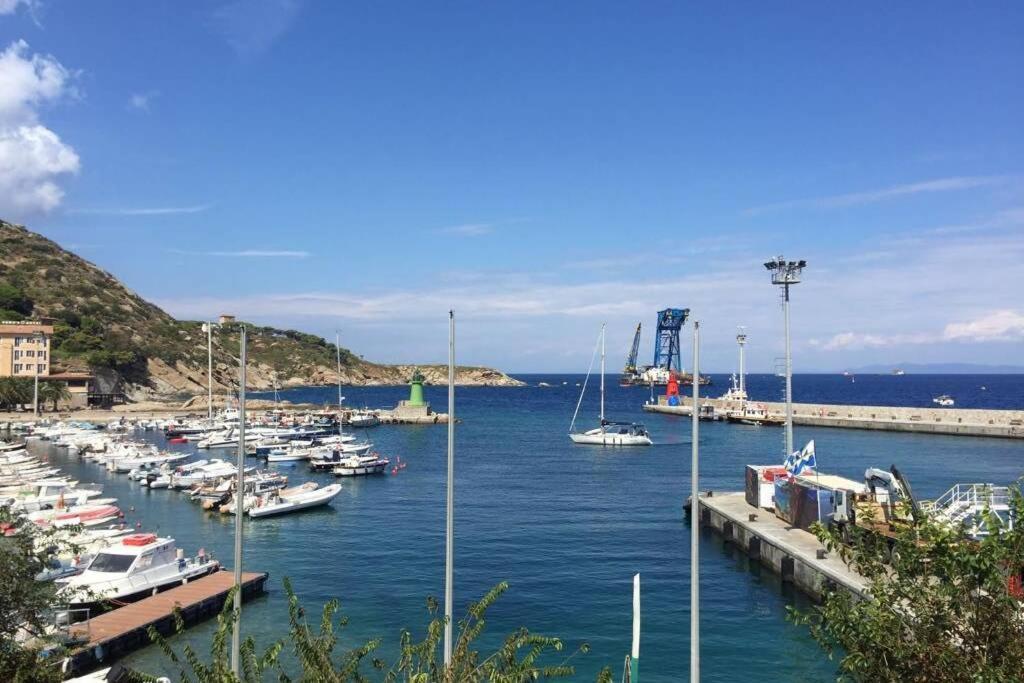 Occhio Sul Mare Διαμέρισμα Giglio Porto Εξωτερικό φωτογραφία